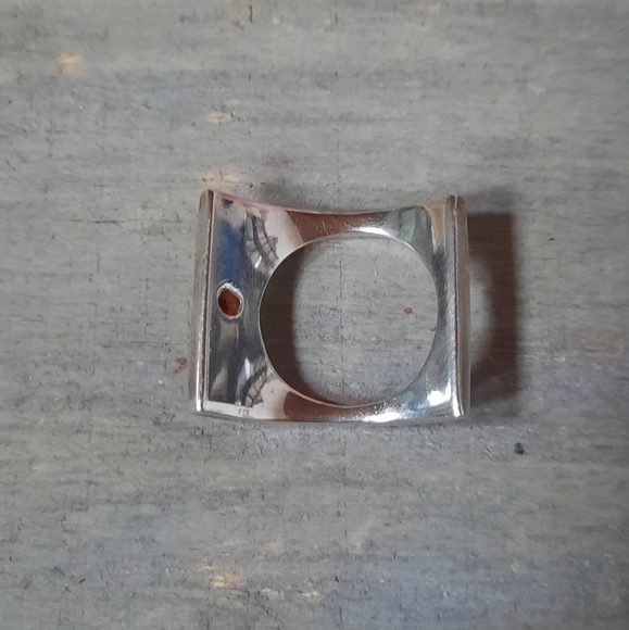 Artisan Crafted Sterling Silver Abstract Garnet Ring - Picture 8 of 15